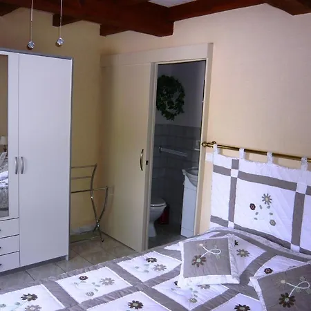 Bed & Breakfast Maison Broustiquet *